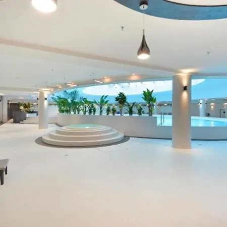 Appartamento Hanza Tower Studio Deluxe With Pool & Jacuzi & Sauna *