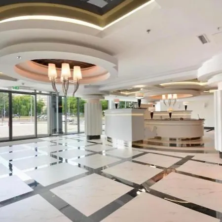 Hanza Tower Studio Deluxe With Pool & Jacuzi & Sauna Appartamento